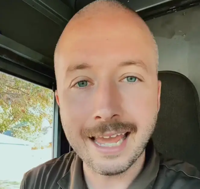 Minton told viewers it's time to 'grow up'. (TikTok/@minton__jr)