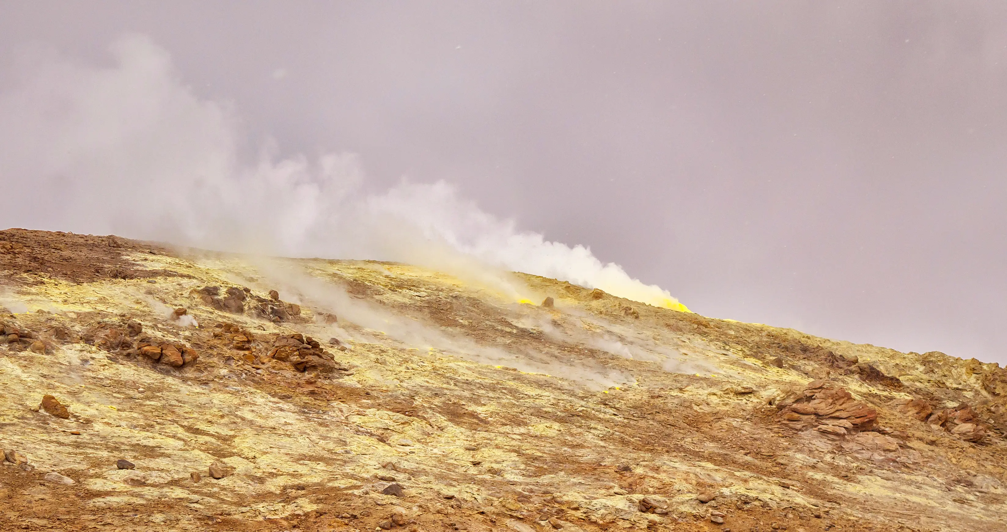 Sulfur coming out of Mount Taftan (Getty Stock Images)