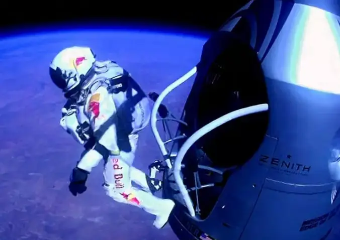 Felix became famous for this stunt back in 2012 (Red Bull Content Pool/ABACA/IMAGO)