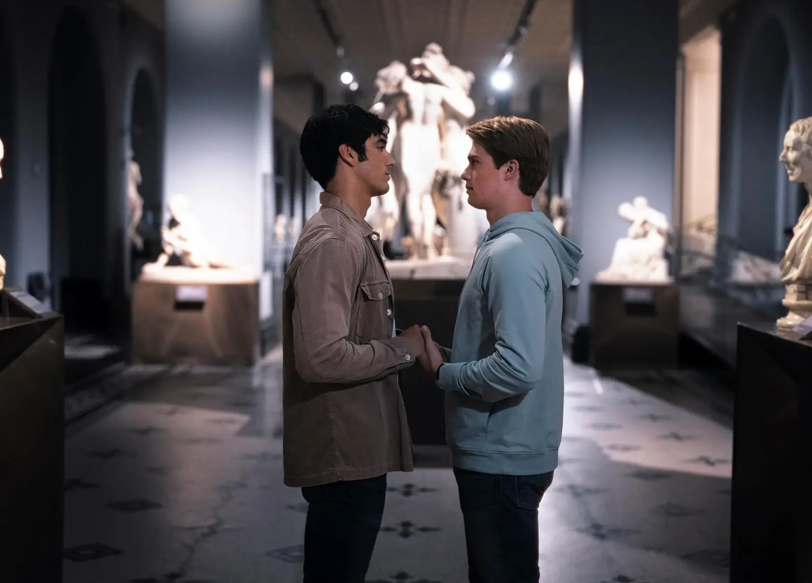 The man on the flight got people talking after choosing to skip the scene when the two leads began hand holding (Prime Video)