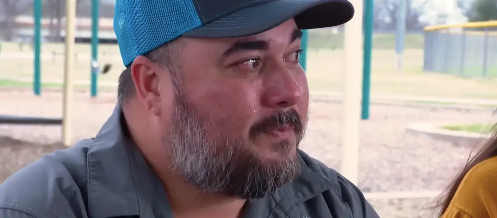 Curtis recalled finding his daughter in the backyard (CBS Texas)