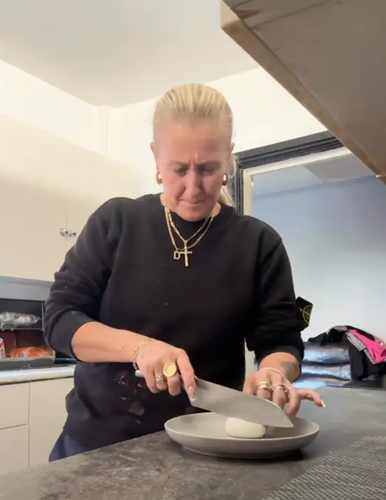 The face of someone not expecting an exploding egg. (LADbible)