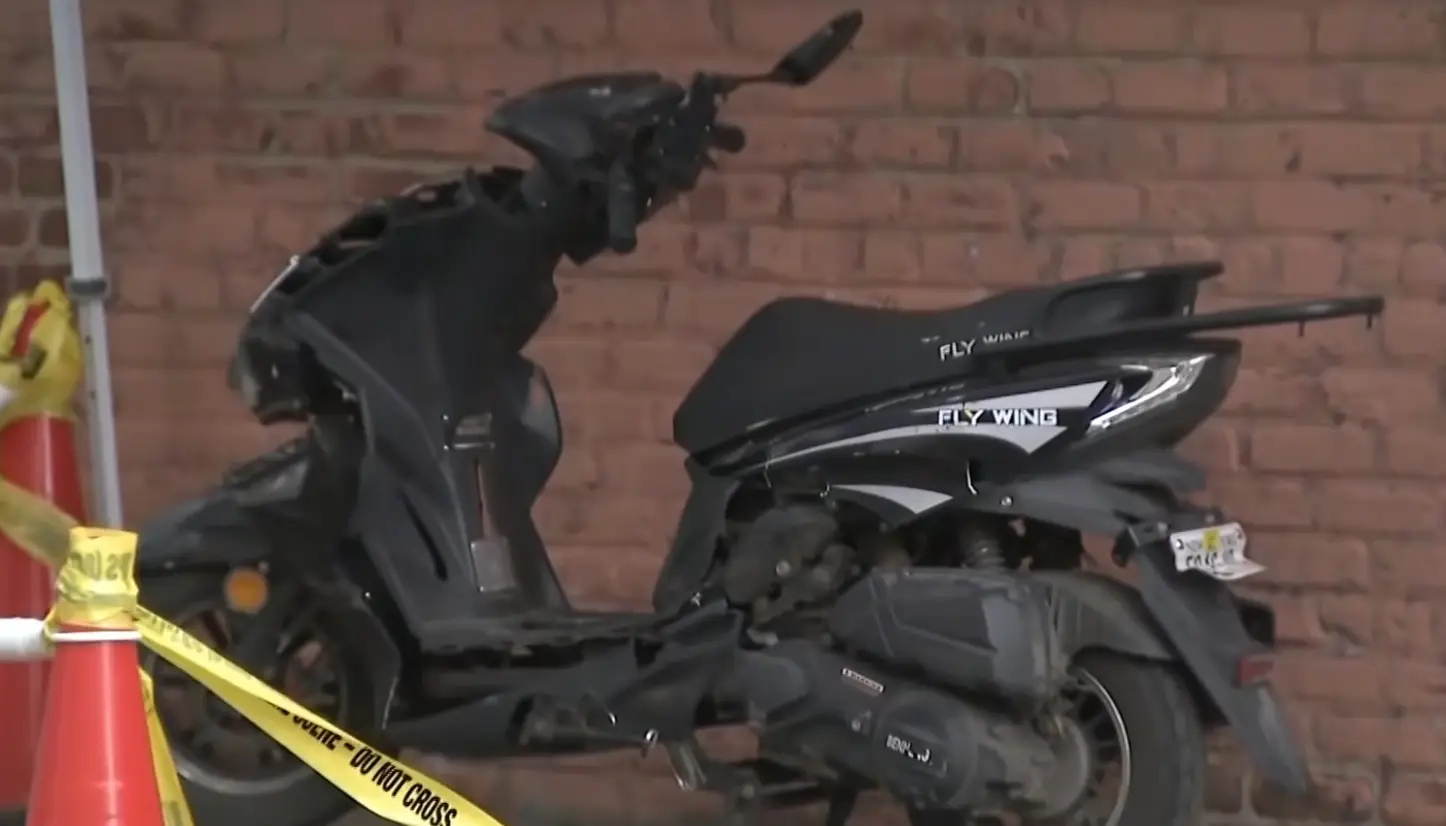 The moped that the shooter was on was abandoned a few blocks away (CBS New York)