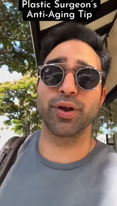 A sauna might reverse your aging.