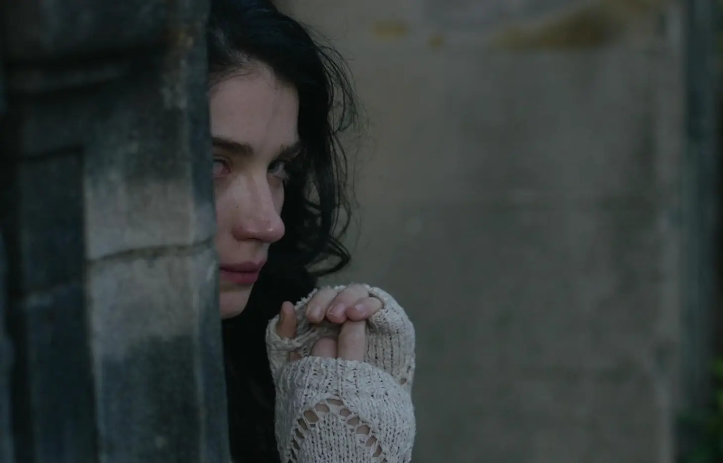 You after binge-watching Behind Her Eyes (Netflix)