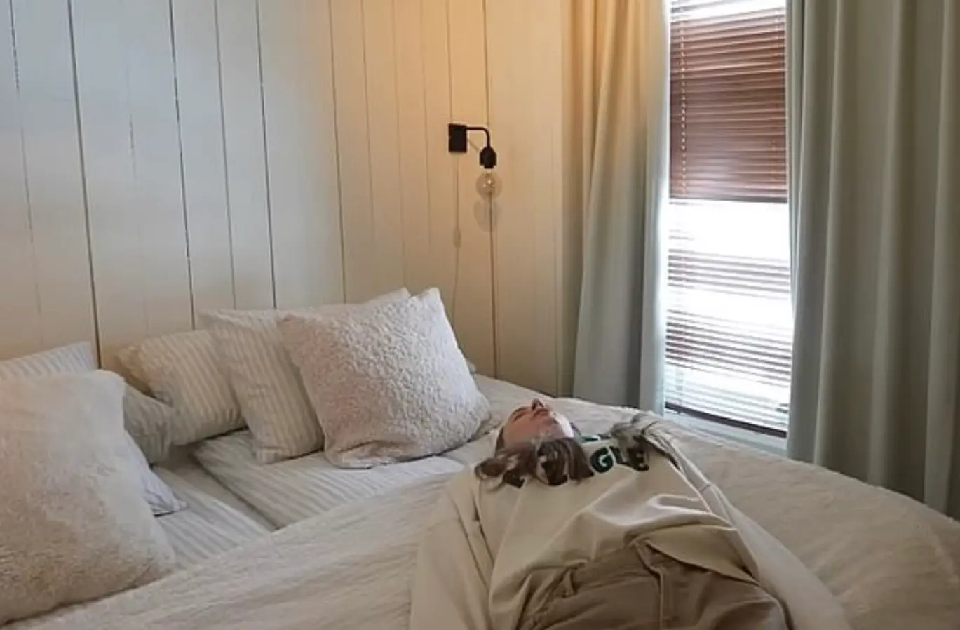  "Kids actually sleep outside for nap times." (Cecilia Blomdahl / YouTube)