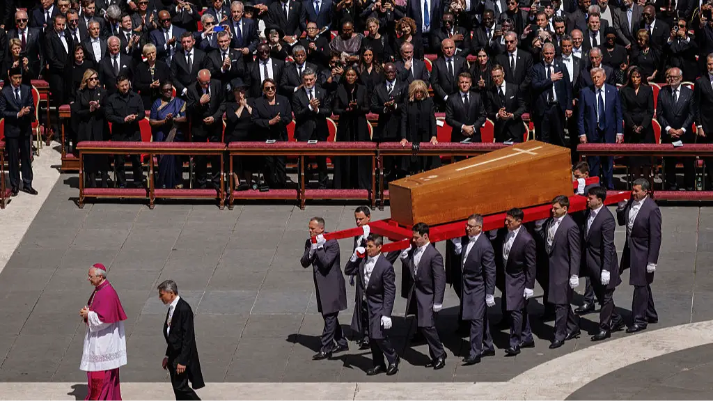 World leaders slammed after people spotted ‘disrespectful’ act during Pope Francis’ funeral