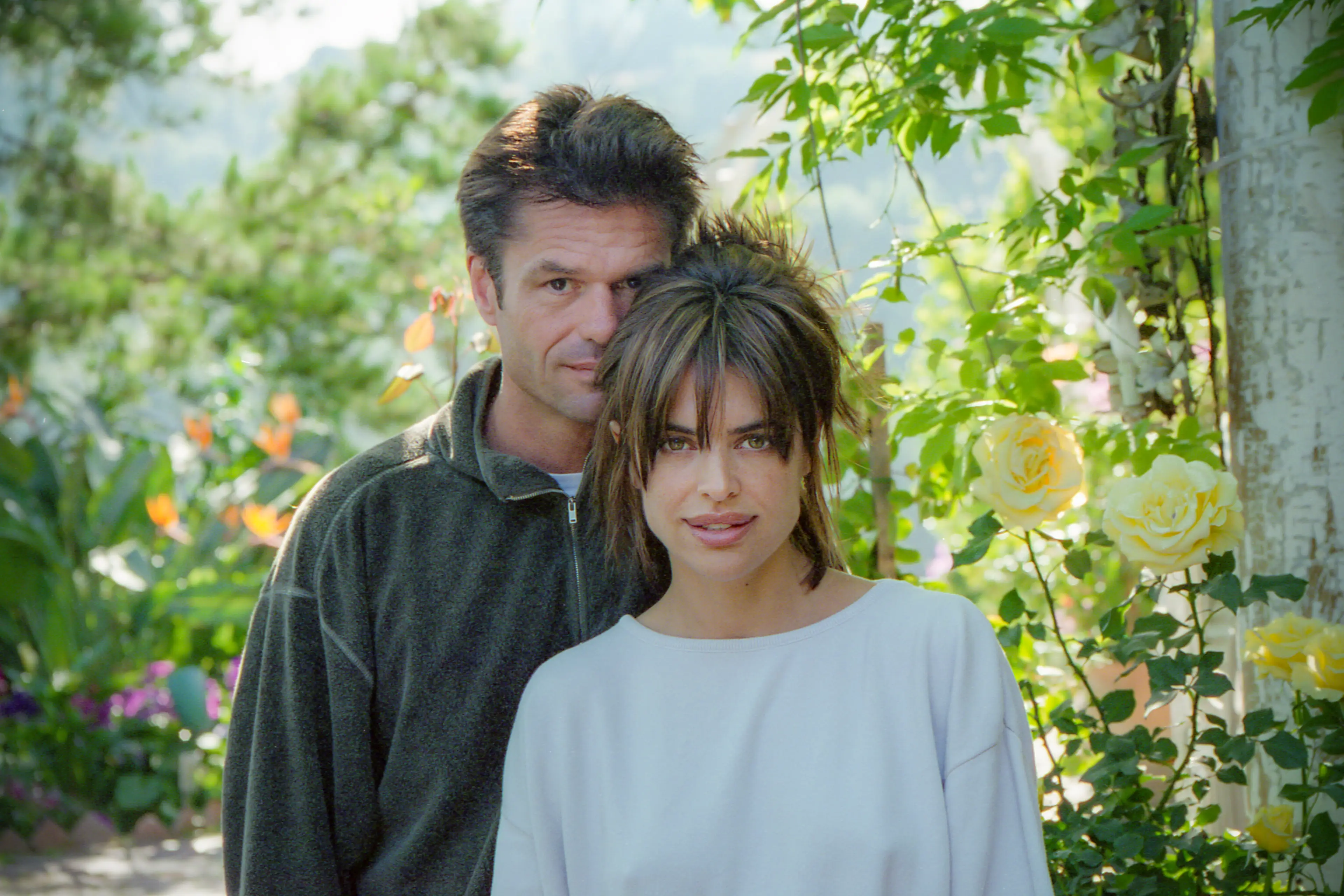 Lisa Rinna and Harry Hamlin in 1997 (Roxanne McCann/Getty Images)
