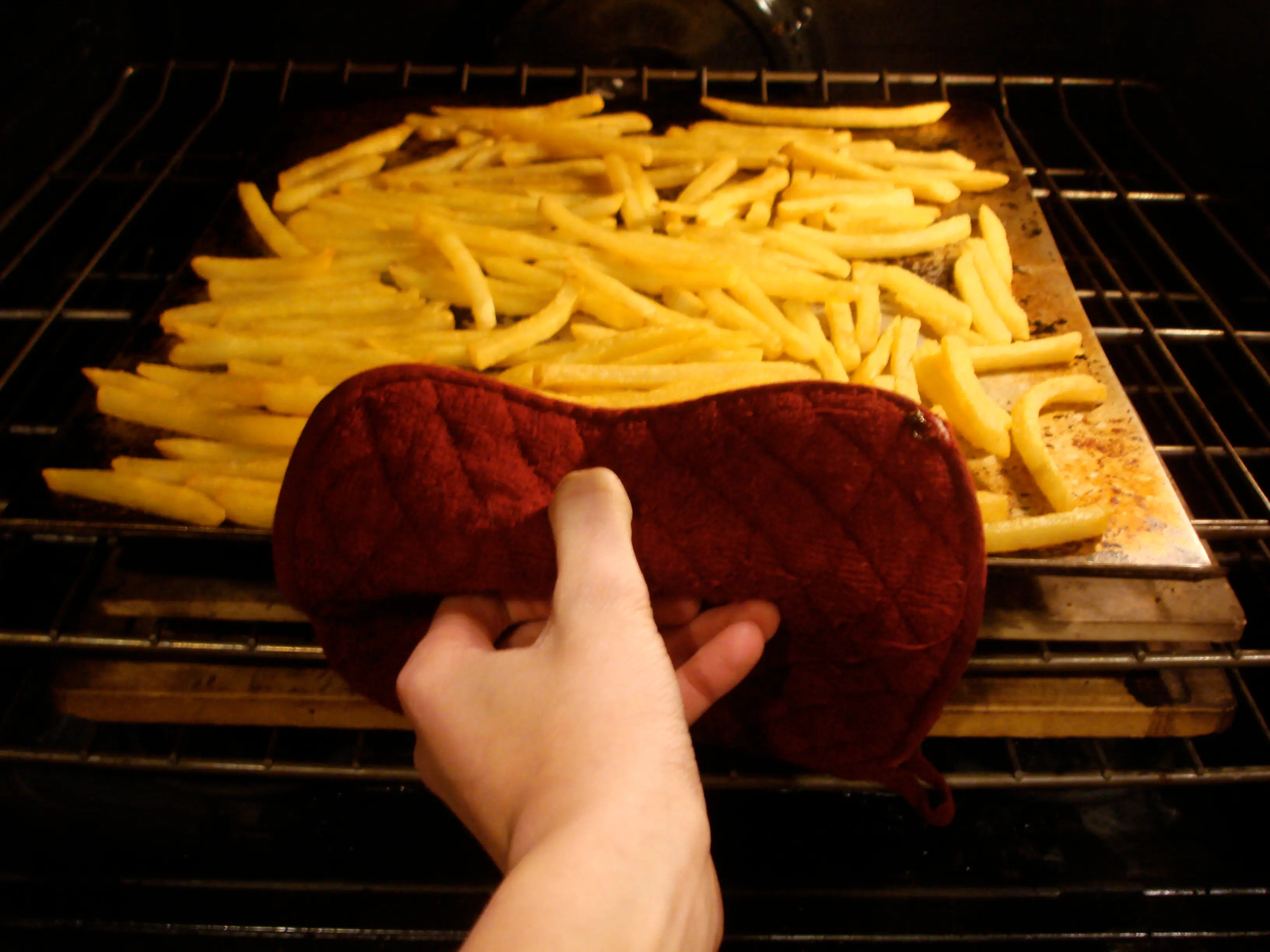 How do you cook your chips? (Getty Stock Image)