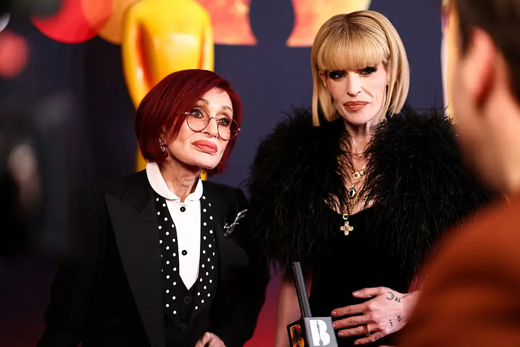 Online commenters accused Kelly of taking weight loss drugs like Ozempic (JMEnternational/Getty Images)