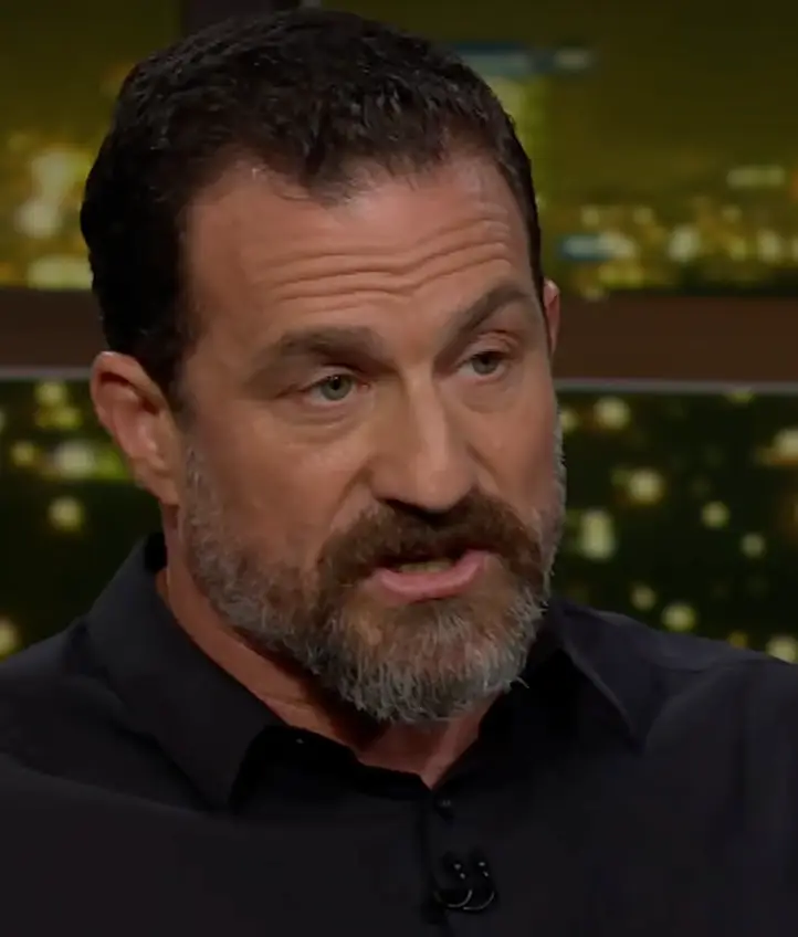 The expert 'bet his pinky' on this quick exercise working on you (Real Time with Bill Maher/Instagram)