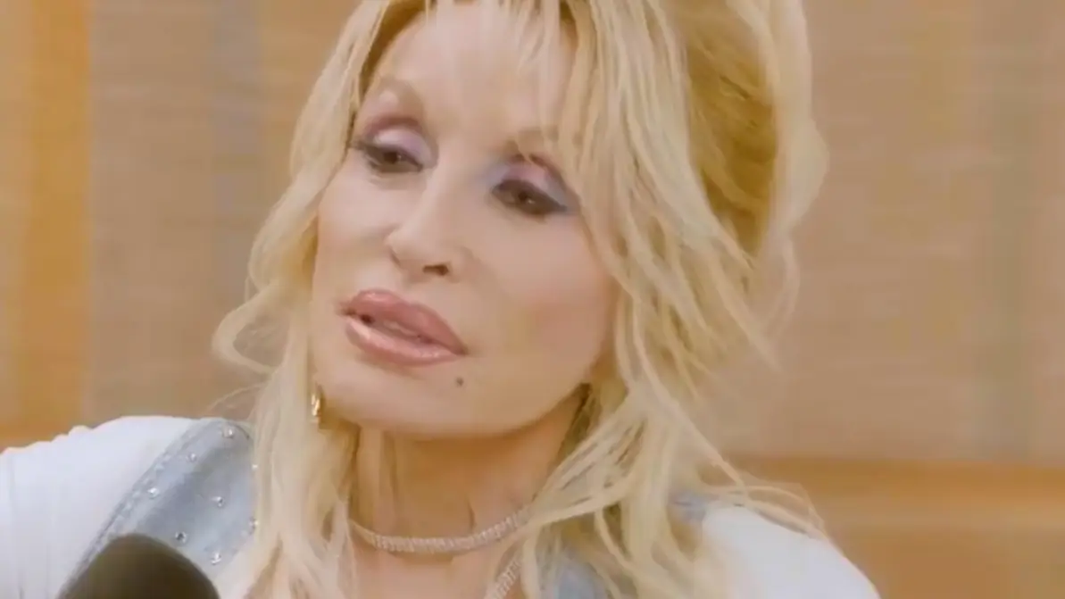 @‌khloekardashian/X