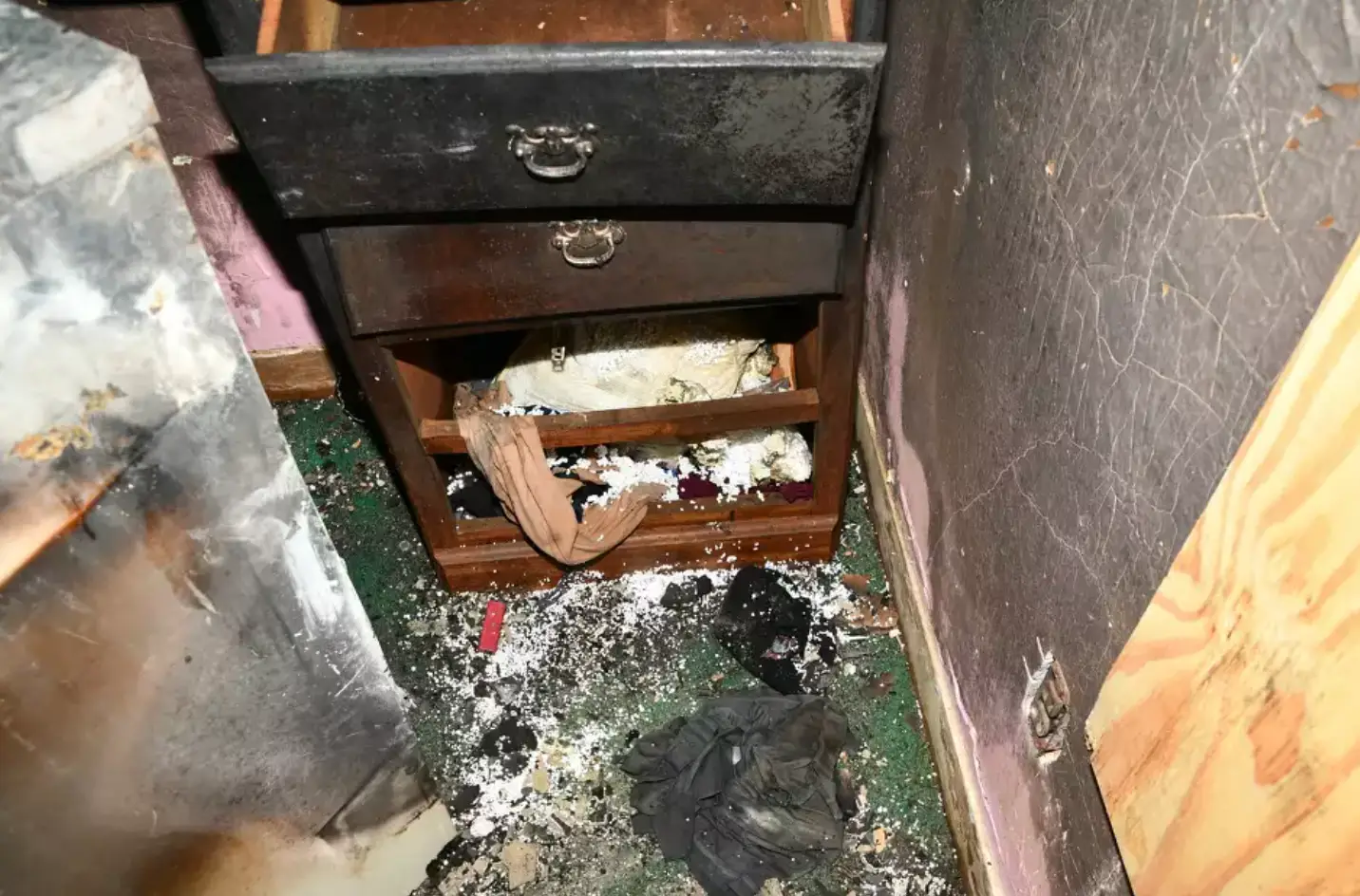 The images have shown that many of the rooms were in disarray even before the fire(Waterbury PD)