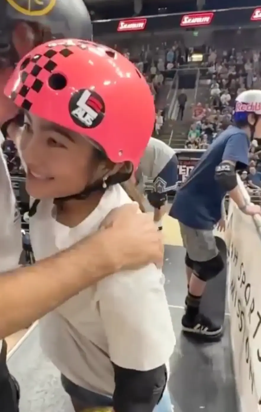 Obviously, Arisa was ecstatic when she landed it.