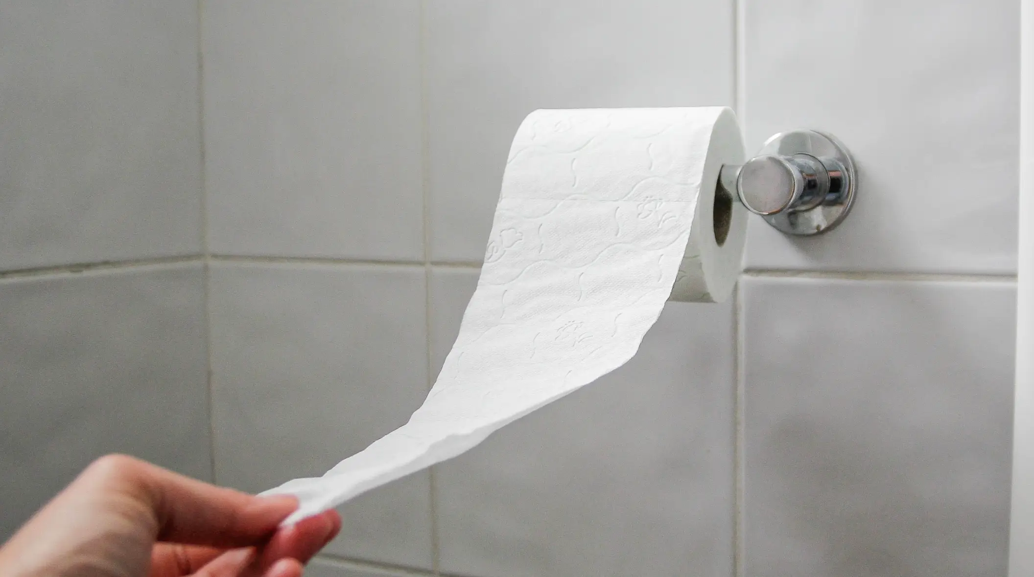 A doctor has revealed how often we should be going for a poop. (Getty Stock Images/Kinga Krzeminska)