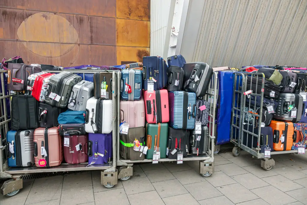 You don't want your lugagge to the be center of a 'baggage avalanche' (Jeffrey Greenberg/Universal Images Group via Getty Images)