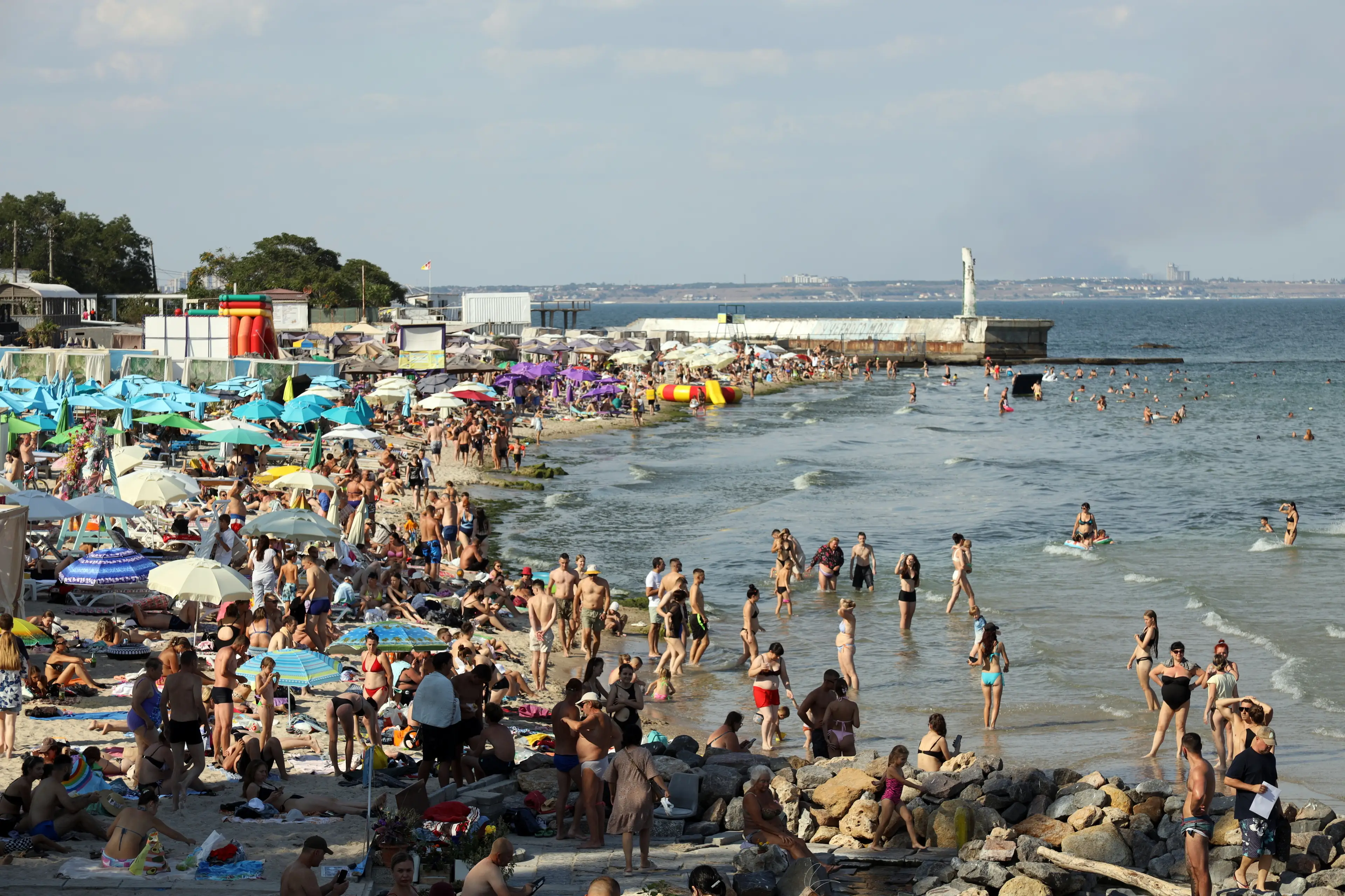 Ukraine's beaches remain busy despite the war (Viacheslav Onyshchenko/SOPA Images/LightRocket via Getty Images)
