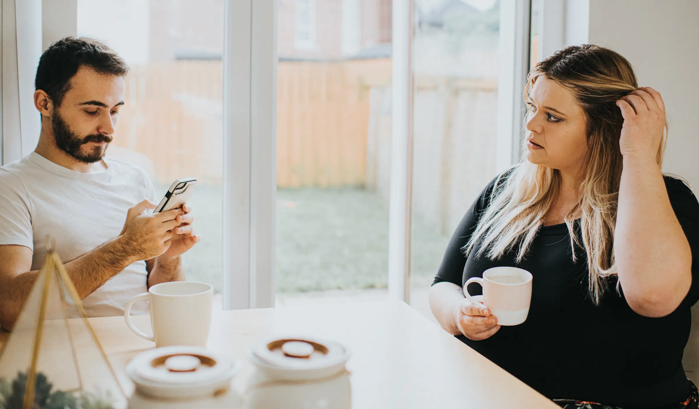 Lee offered up some of the clear signs a partner might be cheating (Getty Stock Image)