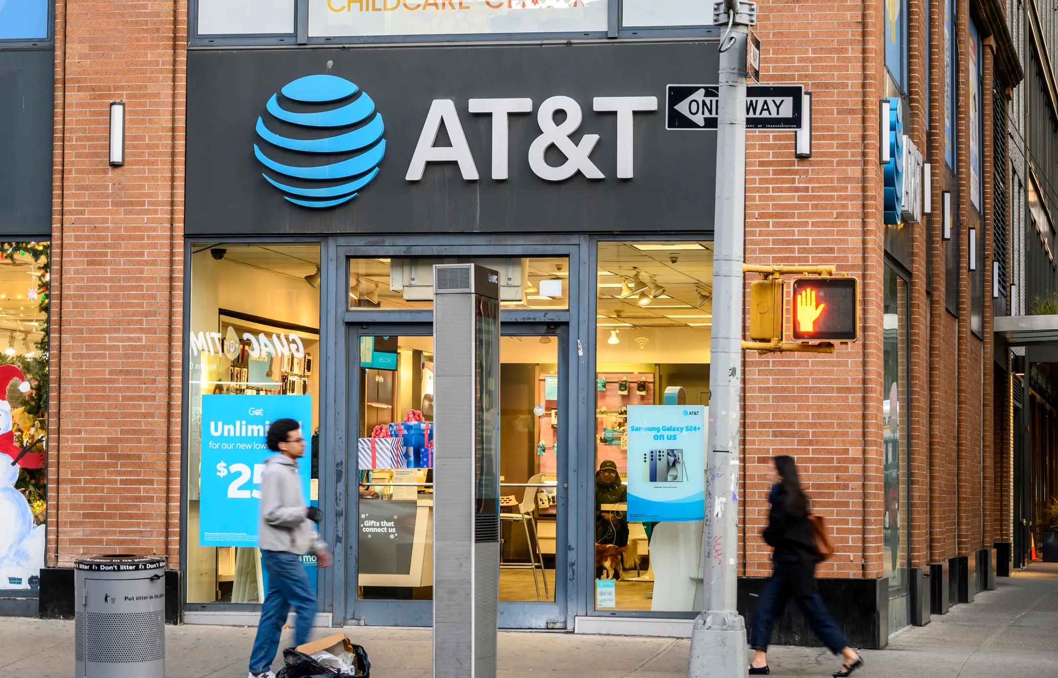 AT&T agreed to the settlement, but denied responsibility for the breaches (wdstock/Getty Images)