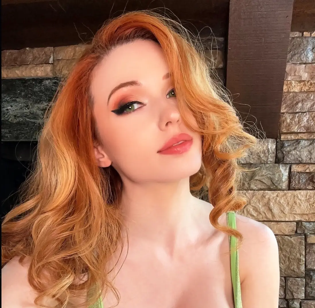Amouranth's home was broken into by armed robbers after she shared a screenshot of her crypto wallet with more than $20 million worth of Bitcoin (X/Amouranth)