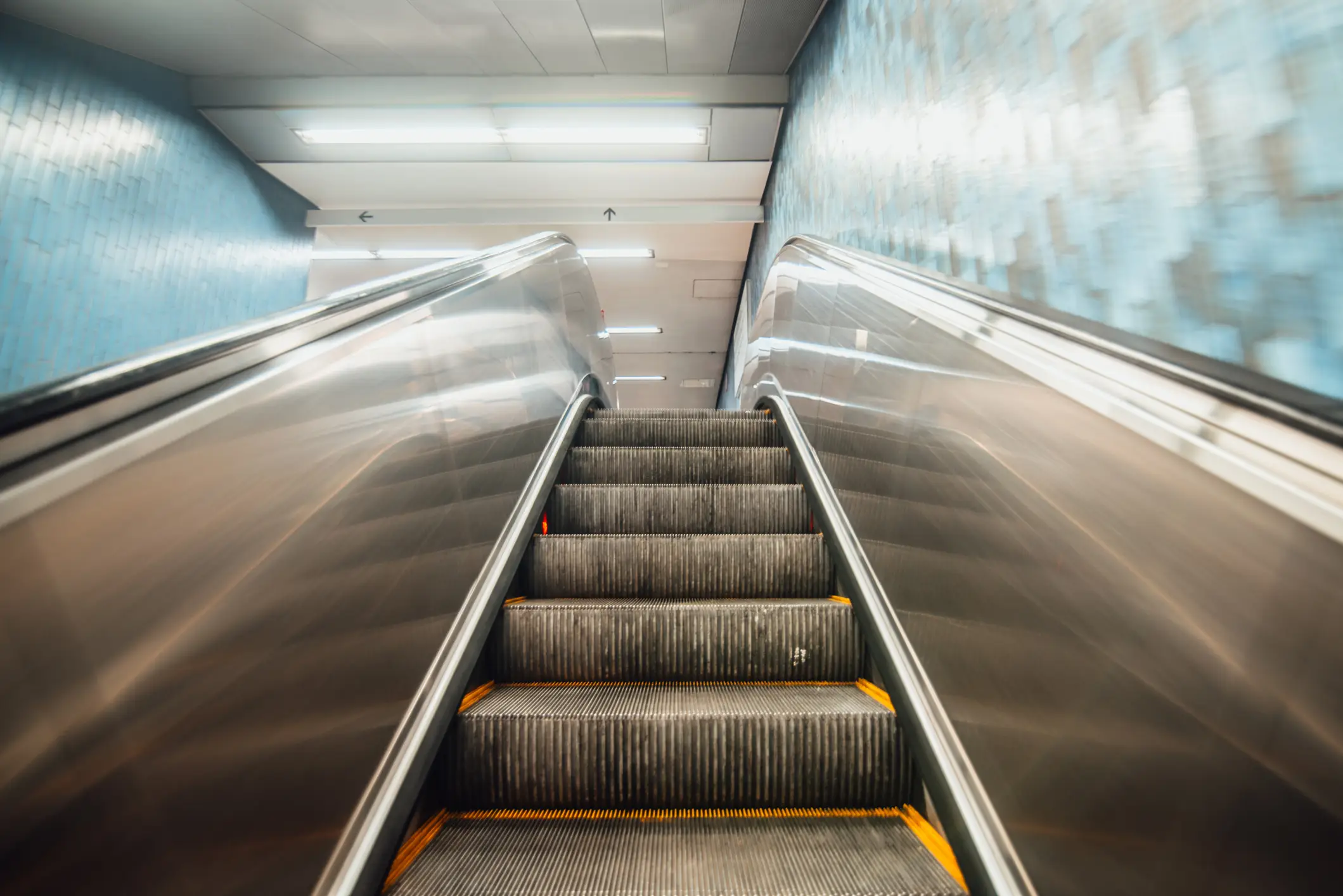 Have you ever wondered why there are brushes on the side of escalators? (Getty stock)
