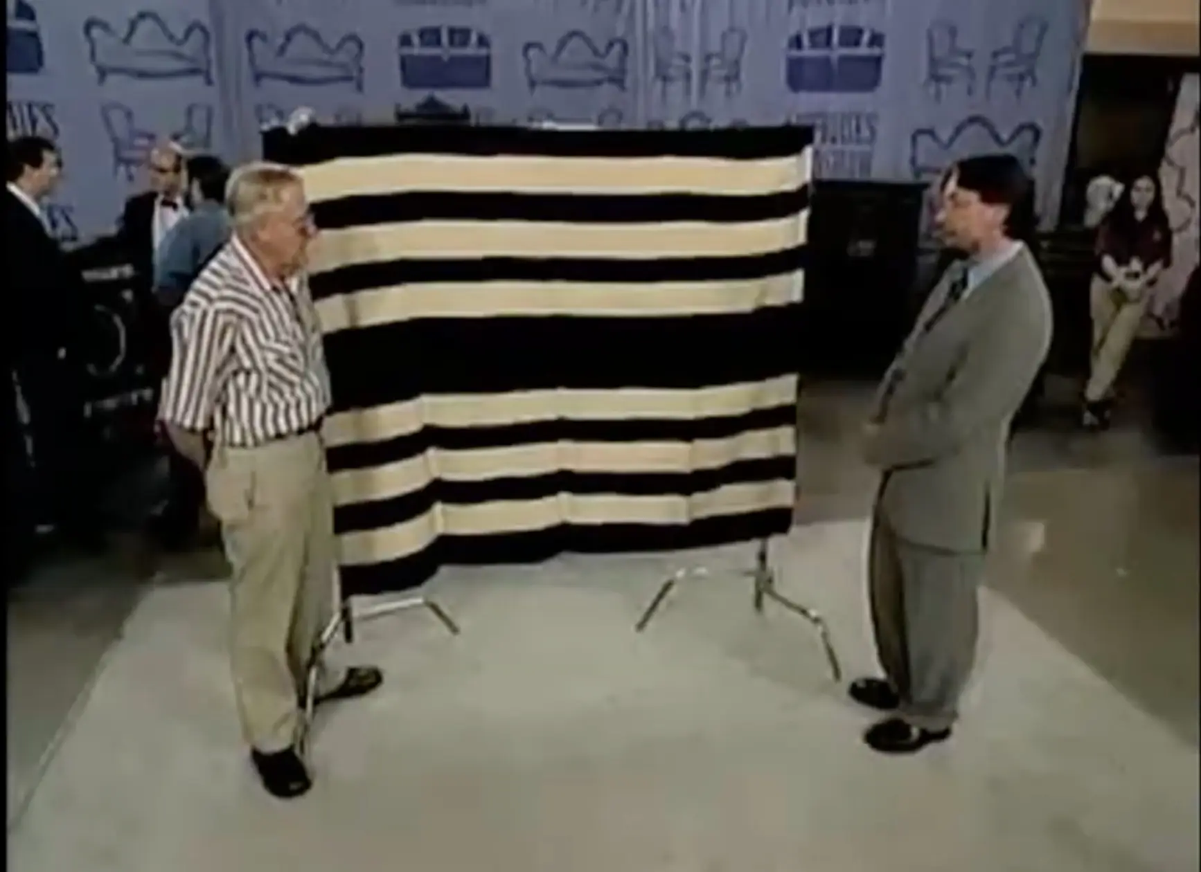A man had a similar blanket to Loren's evaluated on Antiques Roadshow (YouTube/PBS)