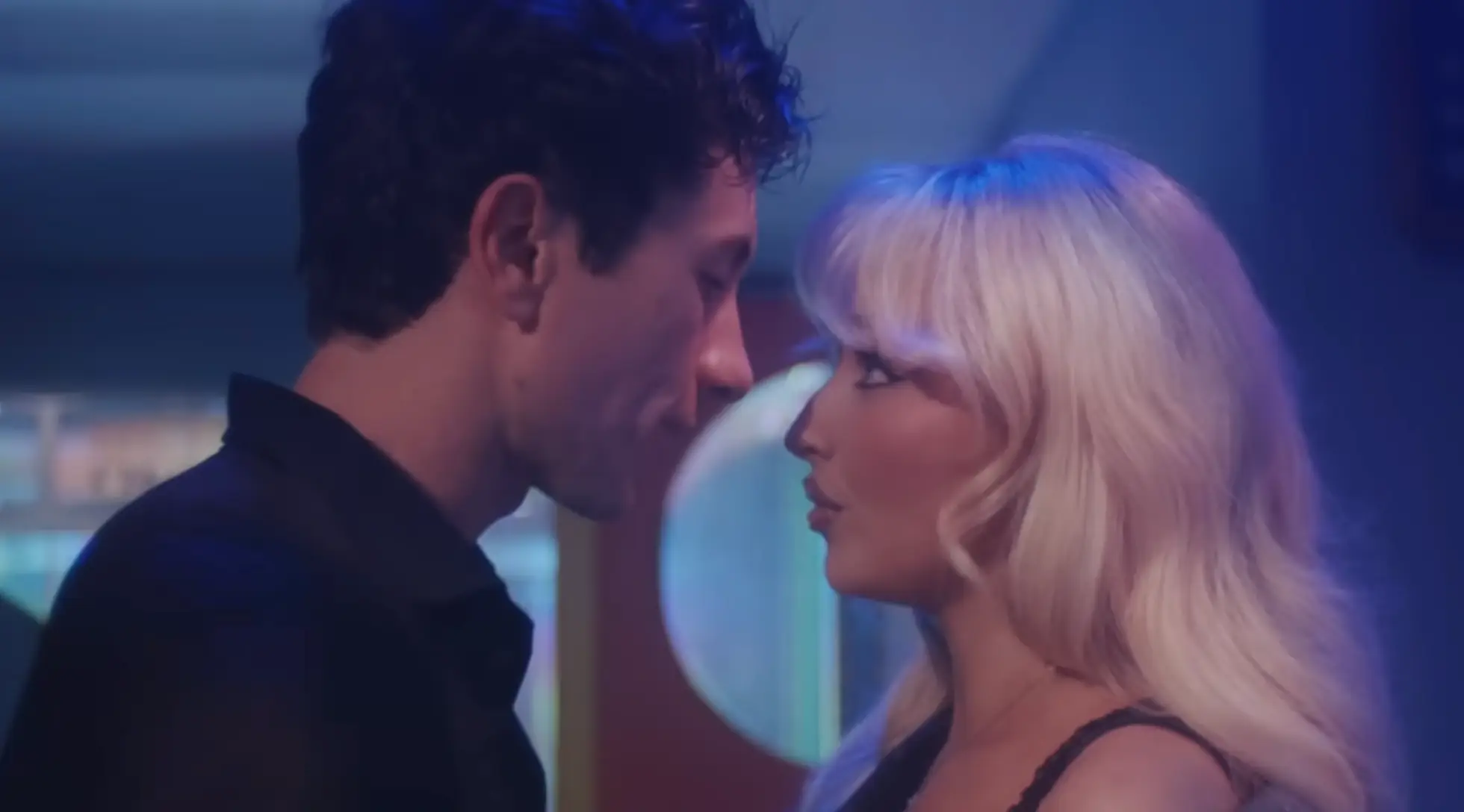 Keoghan and Carpenter in 'Please Please Please' (YouTube/Sabrina Carpenter)