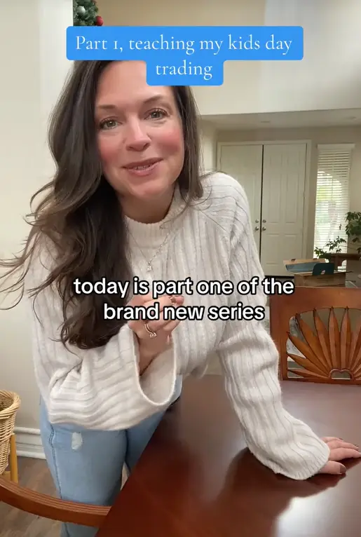 The mom only spends 15 minutes a day on her trading. TikTok/ @amandalyncuster