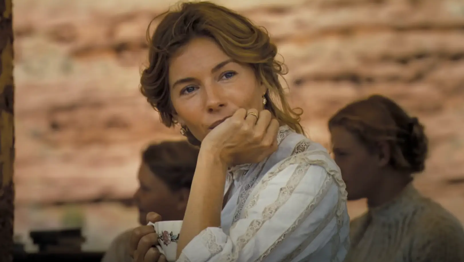 Sienna Miller stars in Horizon: An American Saga. (Warner Bros.)