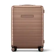 Horizn's RE Series suitcase in glossy mocha