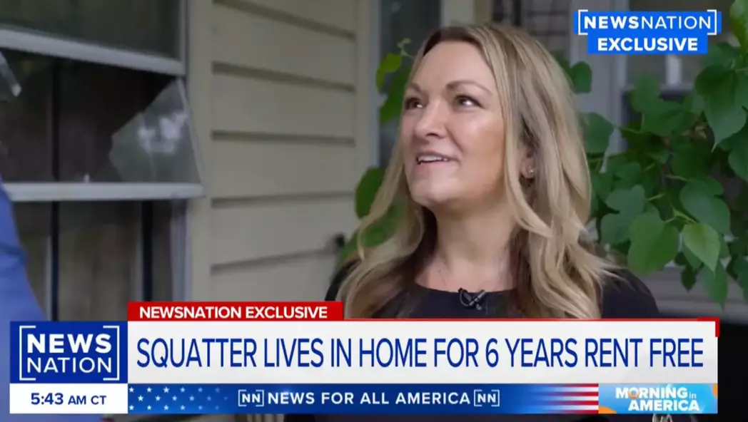 Donna was able to look through her father's items. (NewsNation)