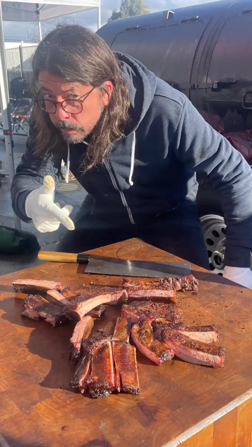 The CFO said he had 'nothing but love and respect' for Grohl.