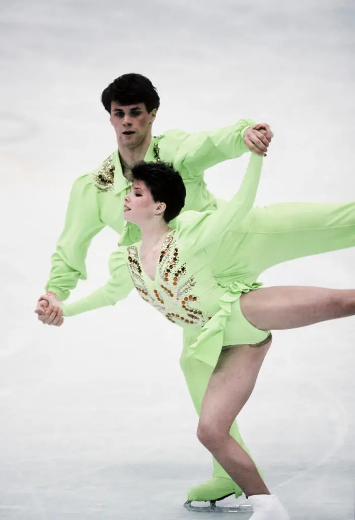 Coaches and couple, Vadim Naumov and Evgenia Shishkova, performing in the 1992 Winter Olympics (David Madison/Getty Images)