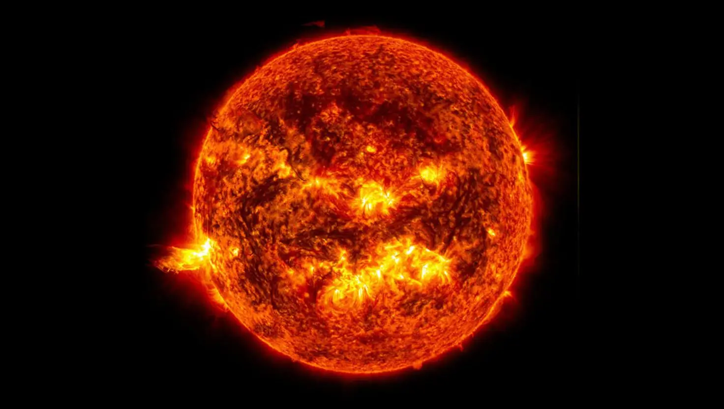The Sun is possibly going to swallow the Earth in the next five billion years (NASA/SDO)