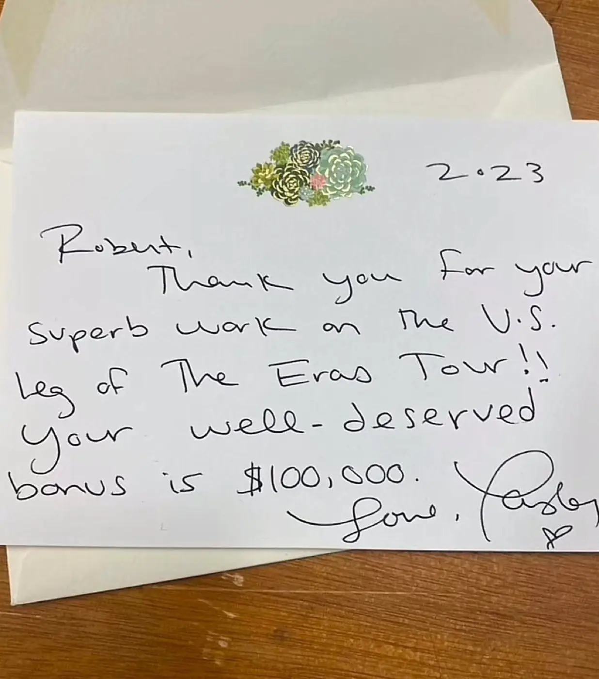 Fans praised Taylor for being so generous to all of her staff(Pop Base/Twitter)
