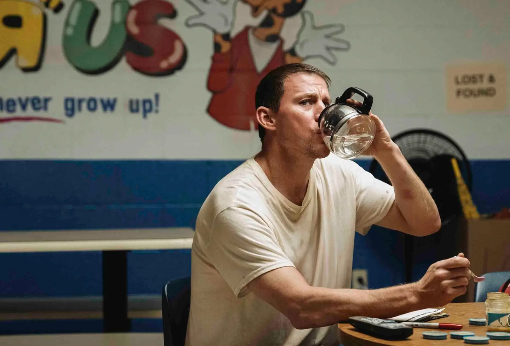 The film details how Manchester escaped prison and hid out in a Toys 'R' Us' store (Paramount Pictures)