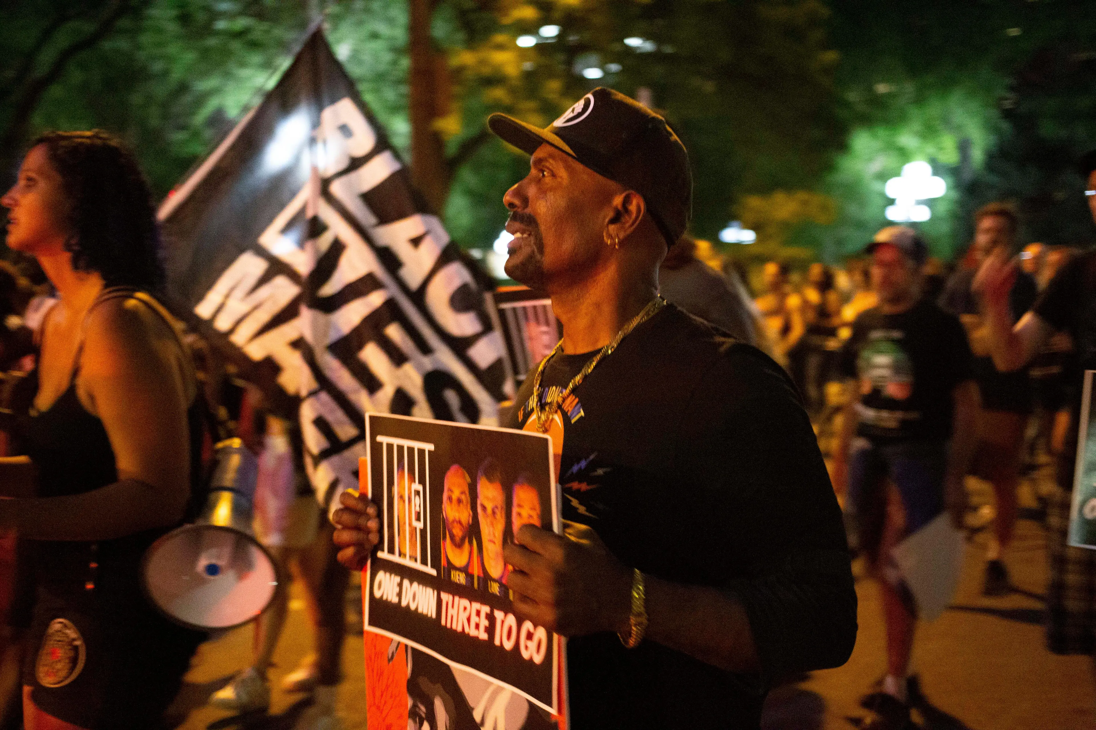 Protester demanding justice for George Floyd (Alamy)