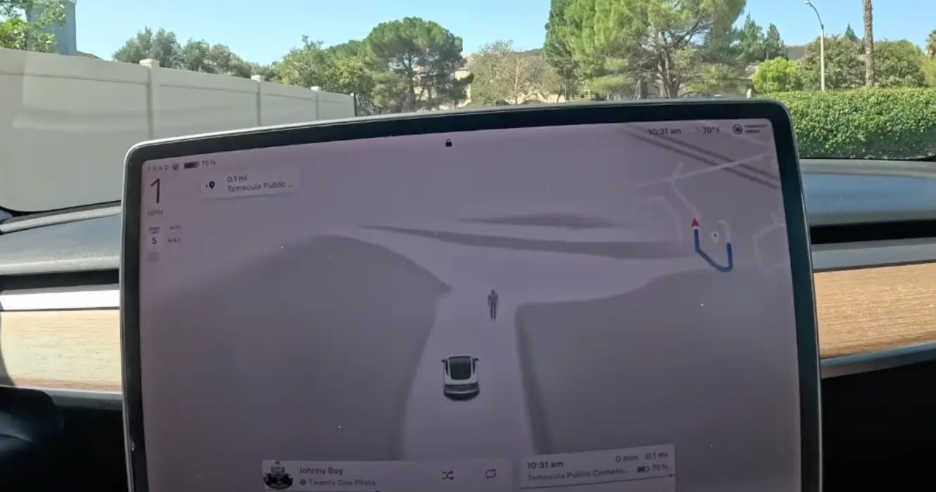 The couple made an eerie discovery (YouTube/StevenSteph)