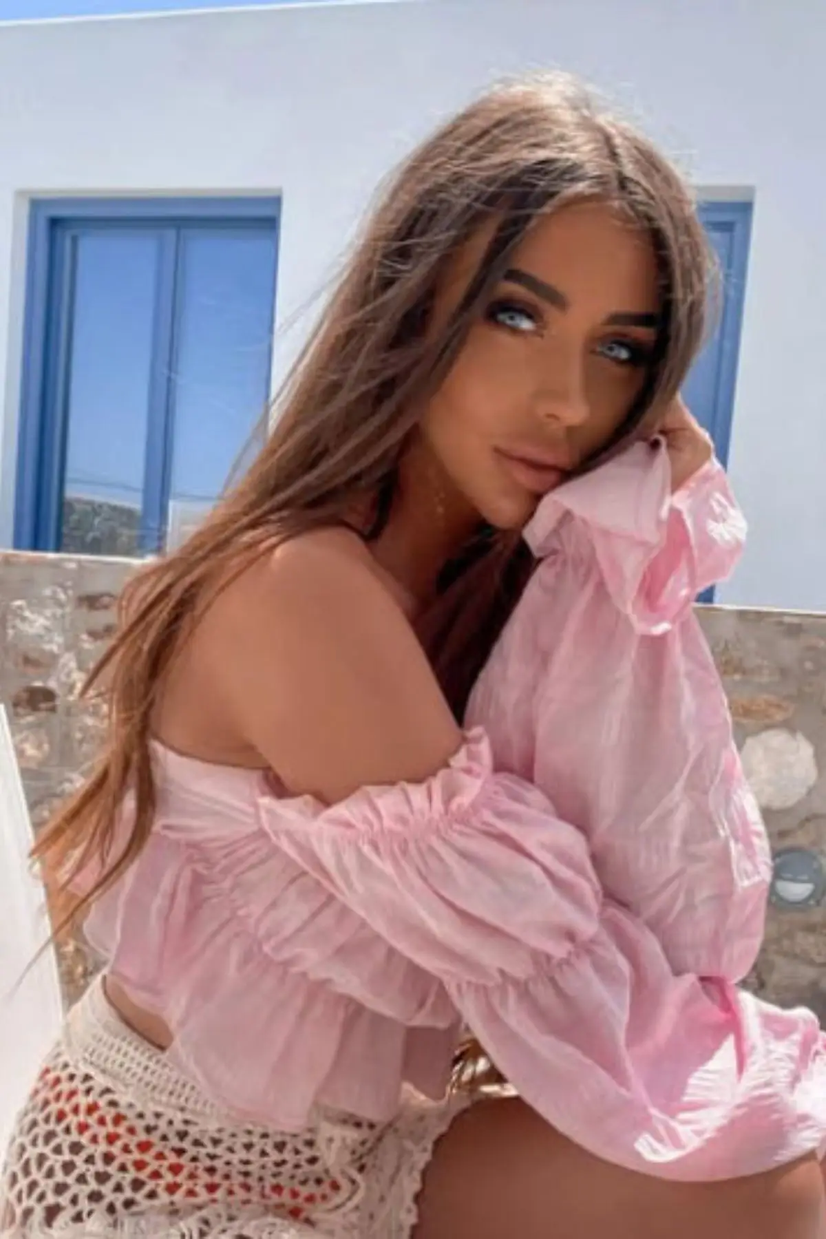 Danielle Mansuti is suing her plastic surgeon (Champion News)