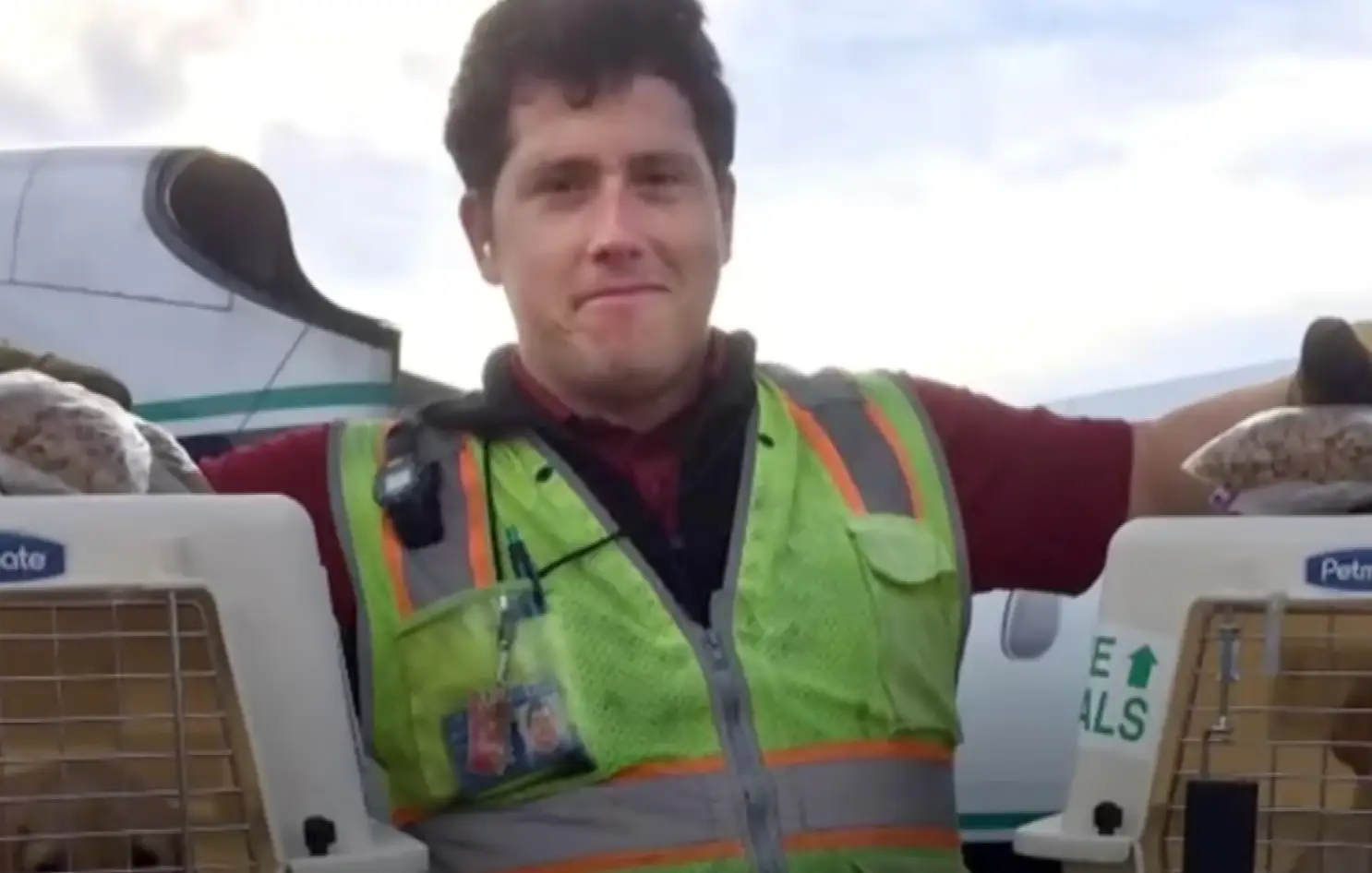 Russell spoke to tower control throughout the hijacking of the plane (Inside Edition)