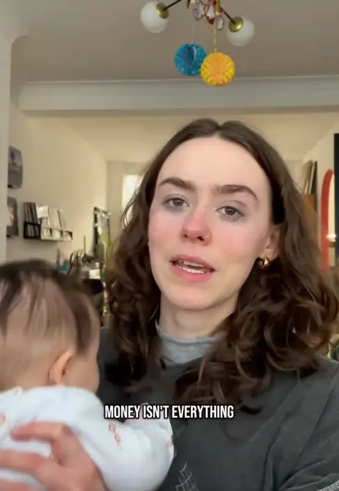 The mum realises she missed some red flags (TikTok/@winnieandminnie0)