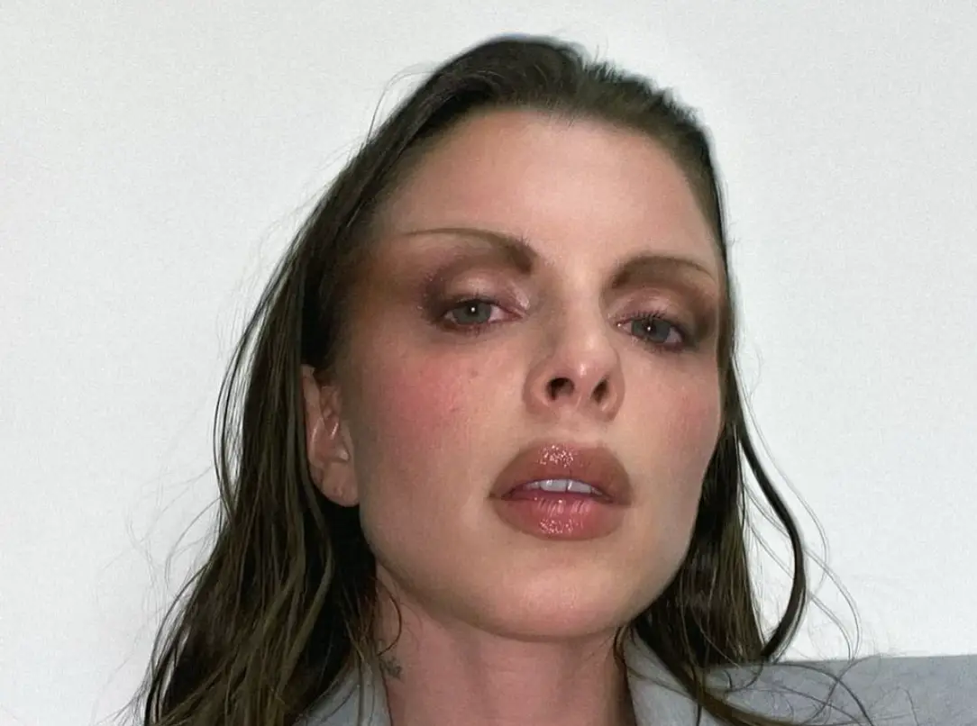 Julia was praised for her honesty. (Instagram/@juliafox)