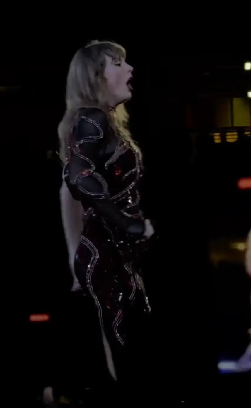 The singer worried fans after she was seen coughing on stage.