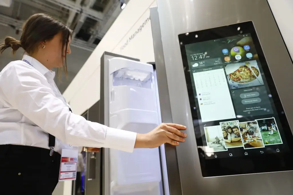 Smart devices let you to stay connected even when you're raiding the fridge (Michele Tantussi/Getty Images)