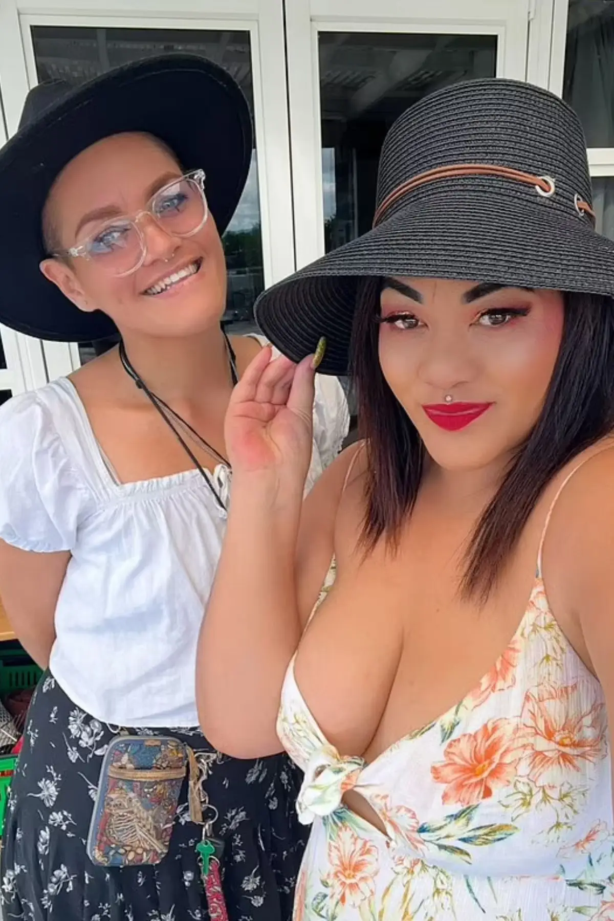 The influencer said she is 'okay' with her sister dating her ex-husband (sagisis_tee/Instagram)