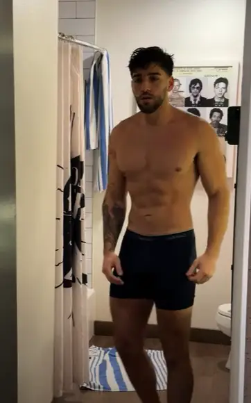 At the end of his journey, he looked like this (YouTube/ Jake Moscat)