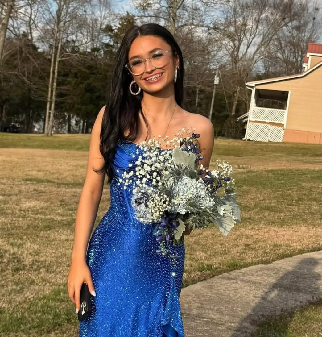 Kimber Mills sadly died at the age of 18 earlier this week (kmills_19/Instagram)