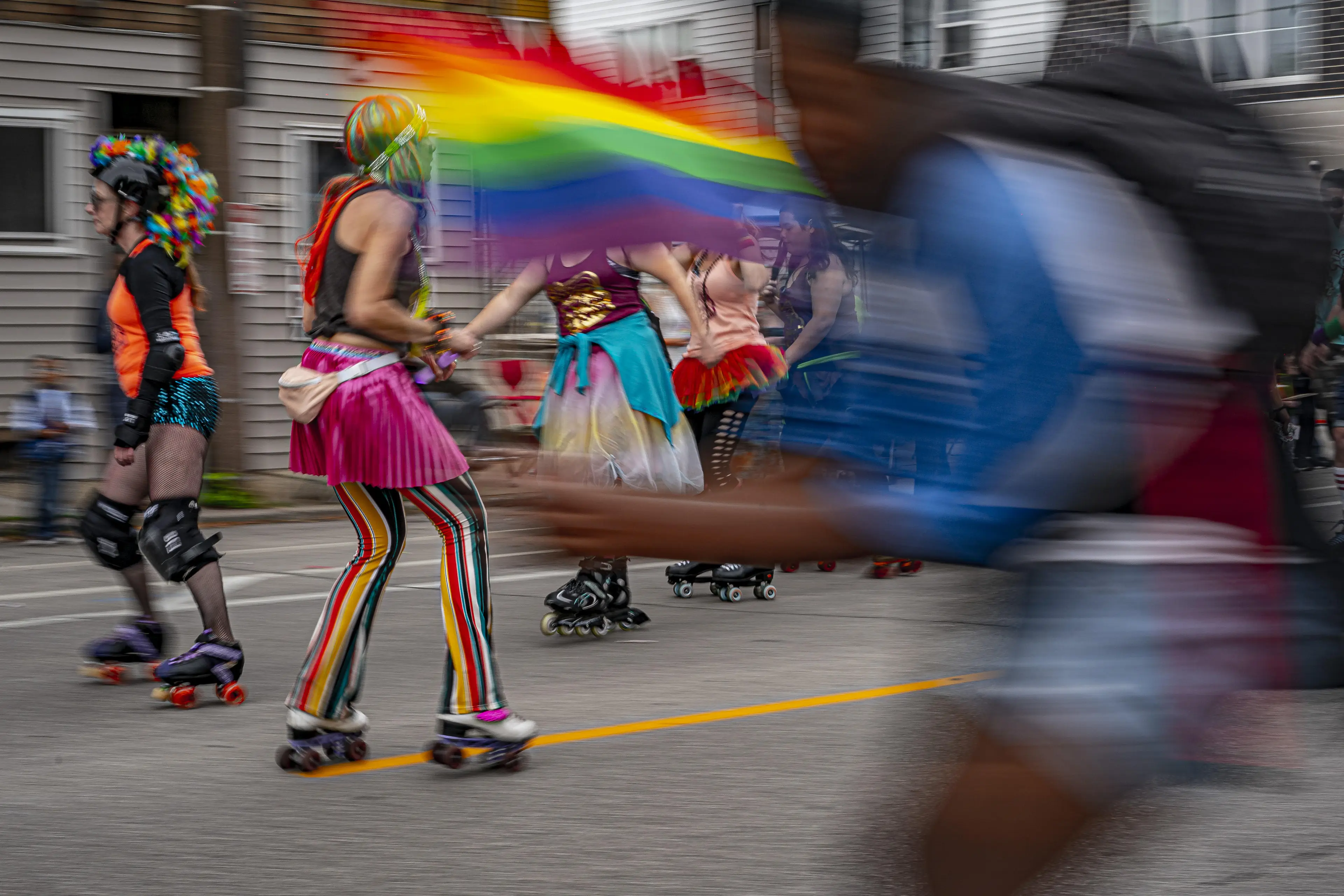 They see me rollin', and blading'.
