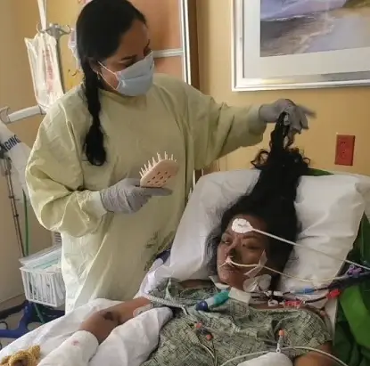 Leslie Caoili lost circulation to her limbs (ABC News San Diego)