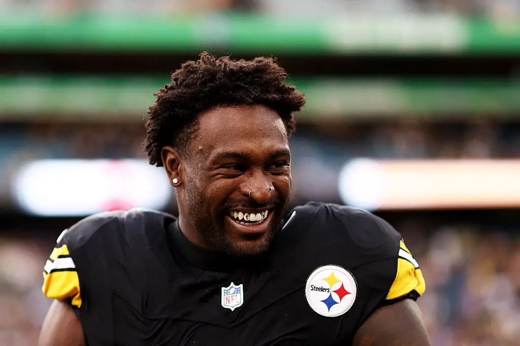 The wide receiver puts $45 million on the line (Jack Thomas/Getty Images)